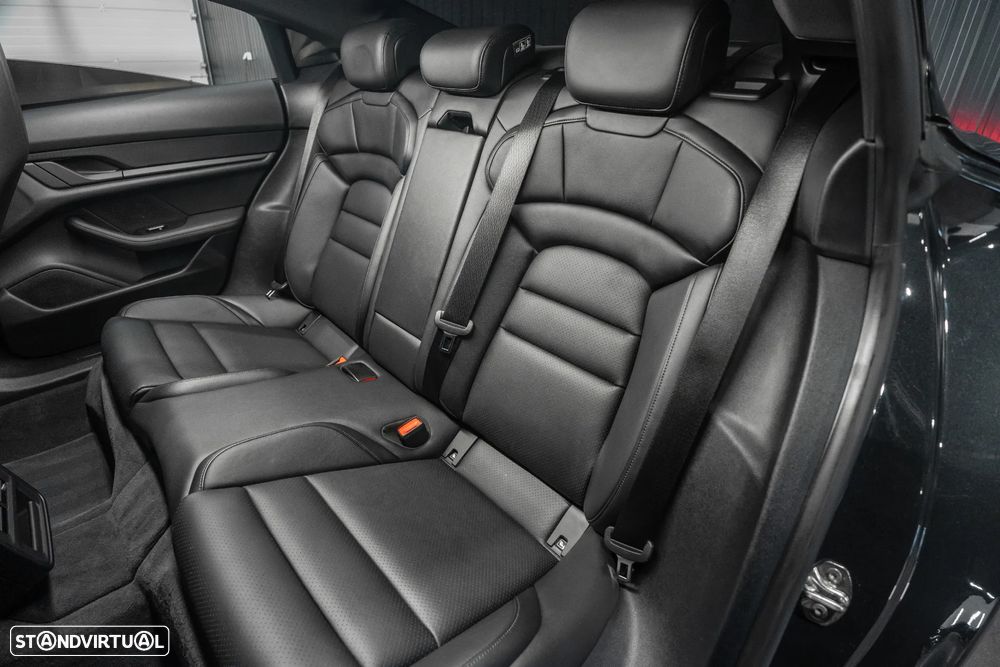 Porsche Taycan Standard - 25