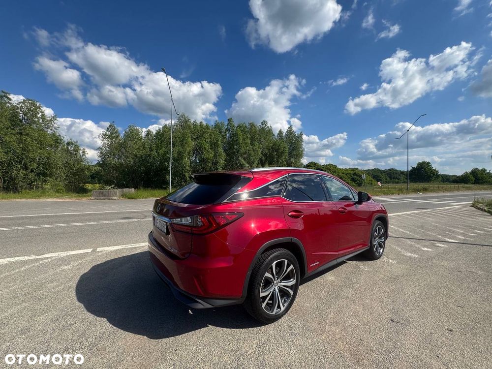 Lexus RX - 4