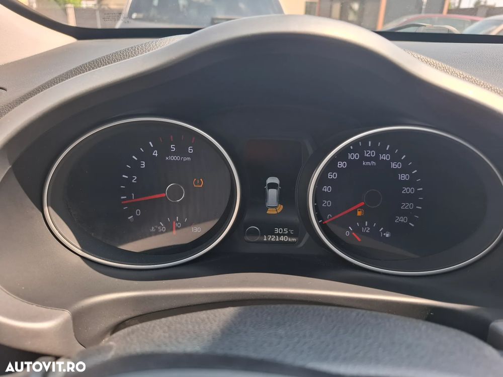 Kia Sportage 1.7 CRDI 2WD ISG Dream-Team Edition - 18