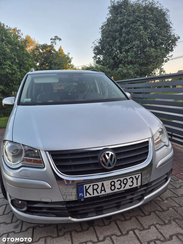 Volkswagen Touran 2.0 TDI Trendline - 2