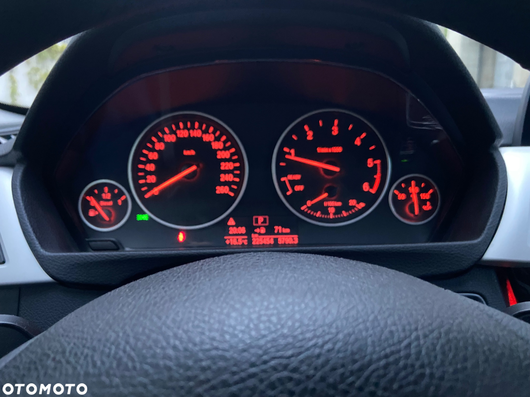 BMW Seria 3 320d Luxury Line sport - 14