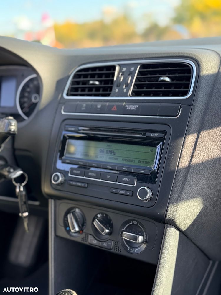 Volkswagen Polo 1.6 TDI Comfortline - 13