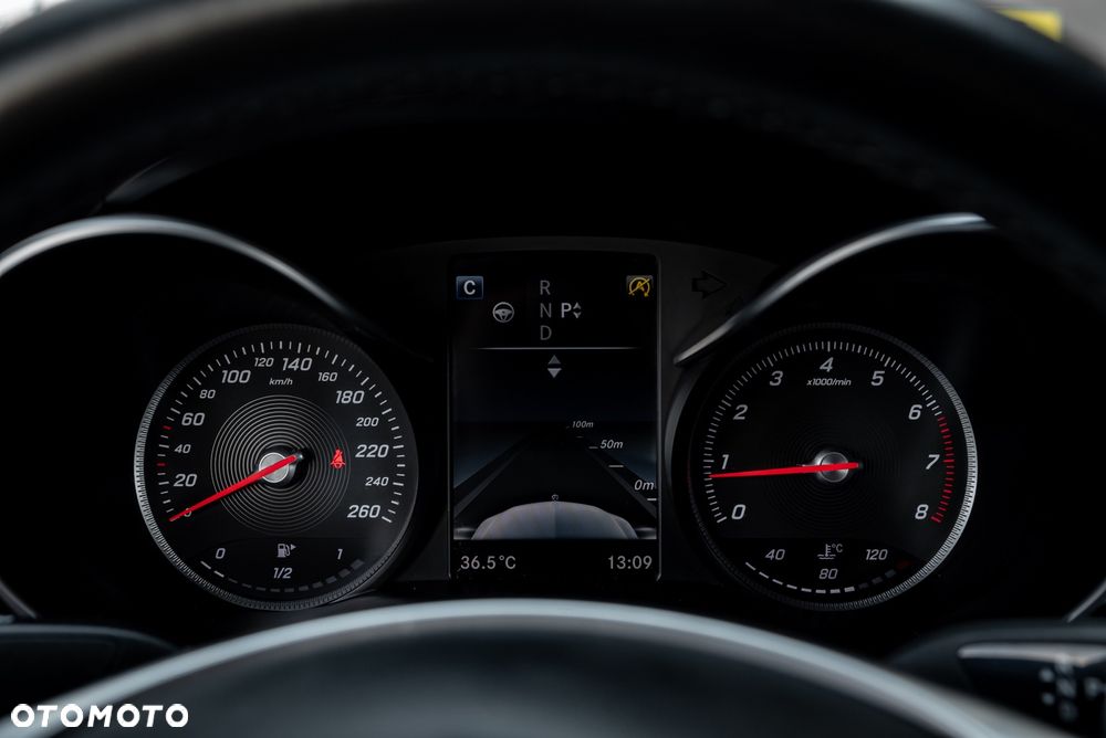 Mercedes-Benz Klasa C 300 9G-TRONIC AMG Line - 35