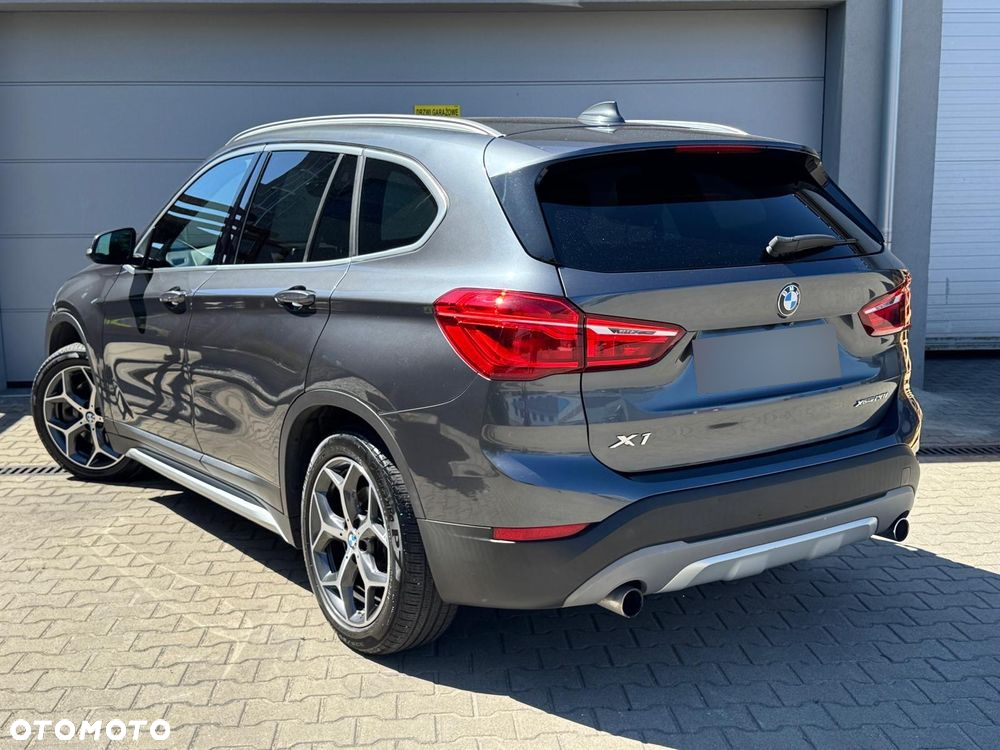 BMW X1 xDrive25i Advantage sport - 12