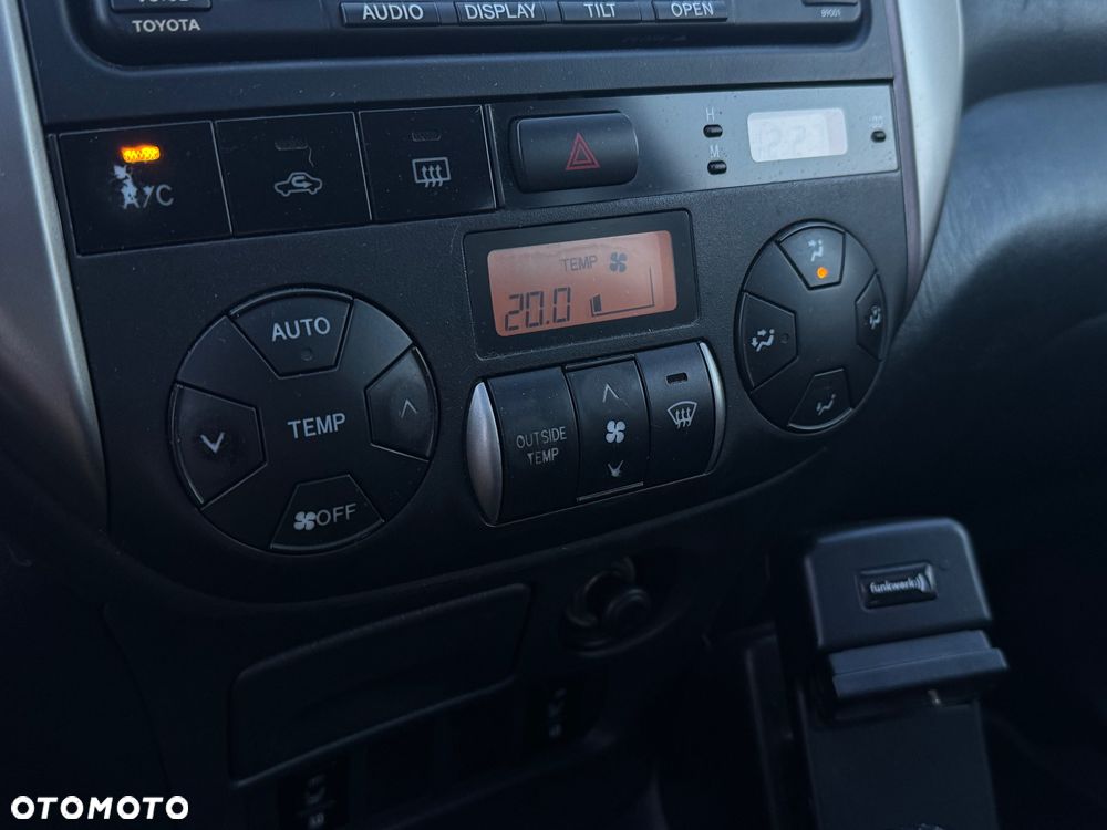 Toyota RAV4 - 14