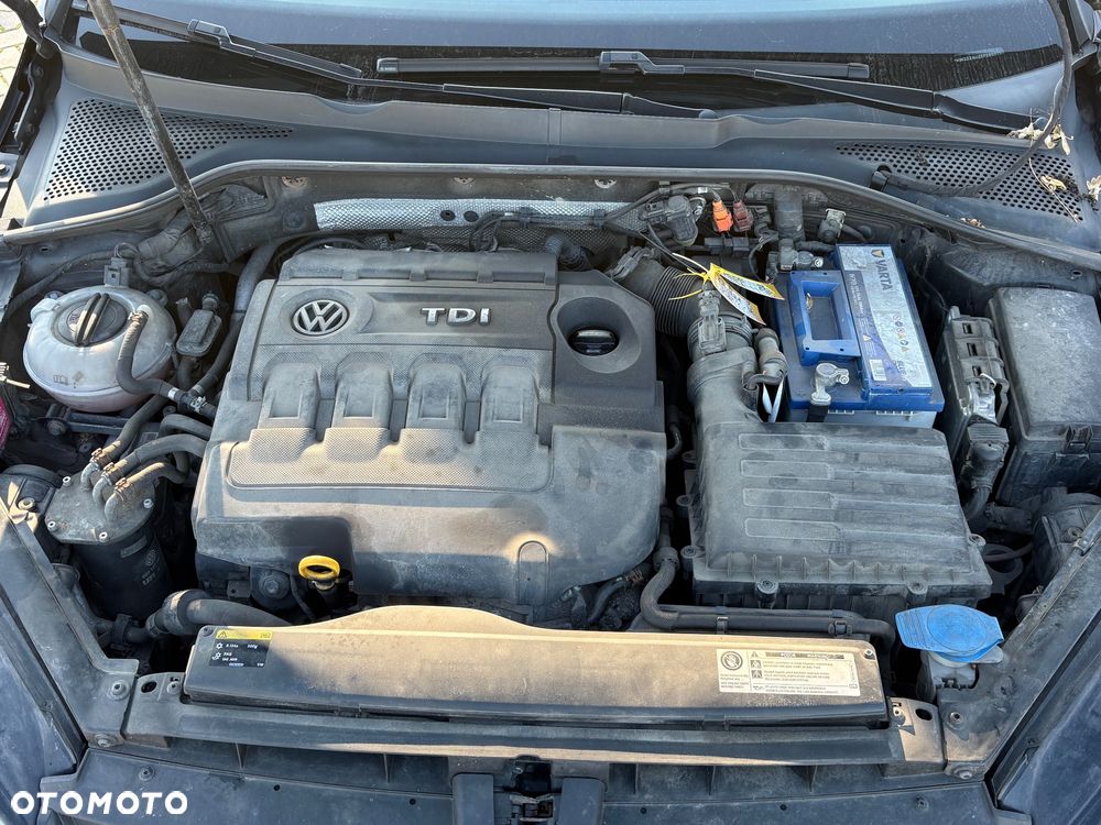 Volkswagen Golf 1.6 TDI 4Motion BlueMotion Technology Comfortline - 12