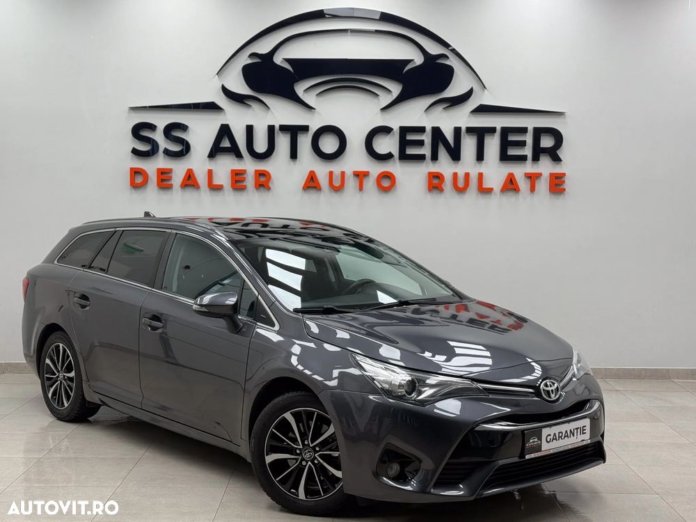 Toyota Avensis 2.0 D-4D Executive - 1