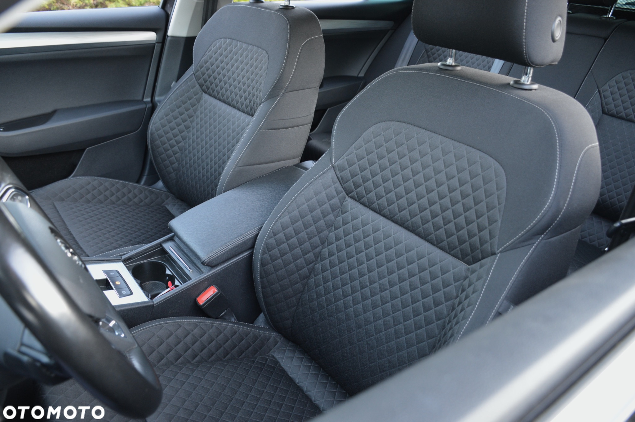 Skoda Superb 2.0 TDI SCR Sportline DSG - 26