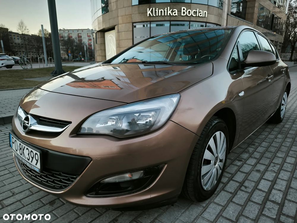 Opel Astra - 2