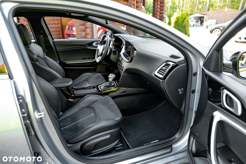 Kia ProCeed 1.5 T-GDI DCT7 OPF GT LINE - 24