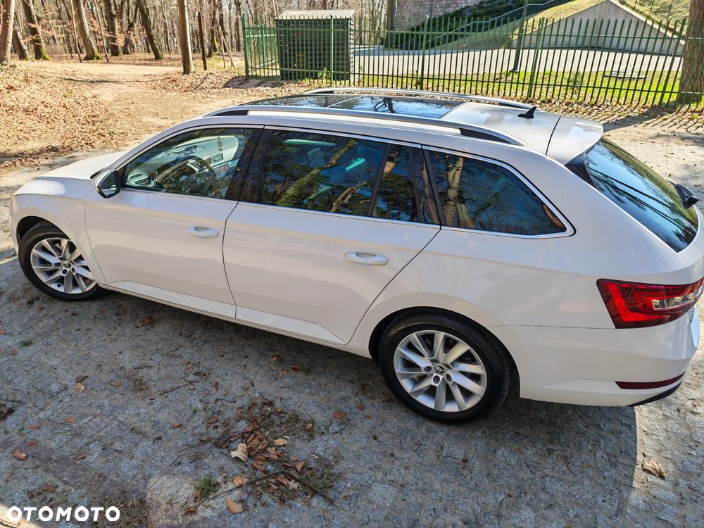 Skoda Superb 2.0 TDI Ambition DSG - 9