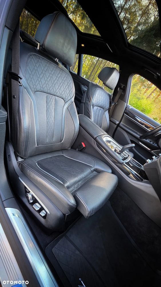 BMW Seria 7 750Li Edition Exclusive - 19