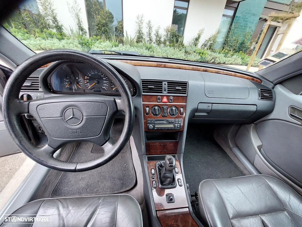 Mercedes-Benz C 180 Elegance - 14