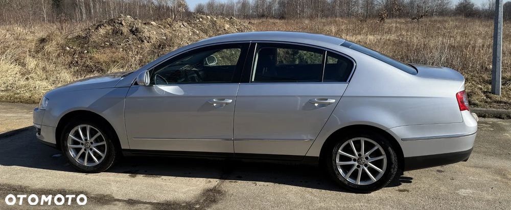 Volkswagen Passat - 5