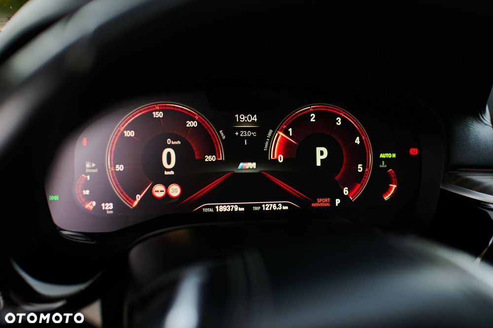 BMW Seria 5 525d Luxury Line - 24