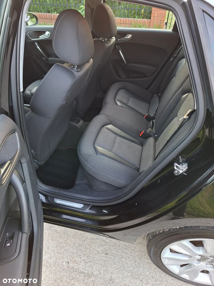 Audi A1 Sportback 1.6 TDI Ambition - 13