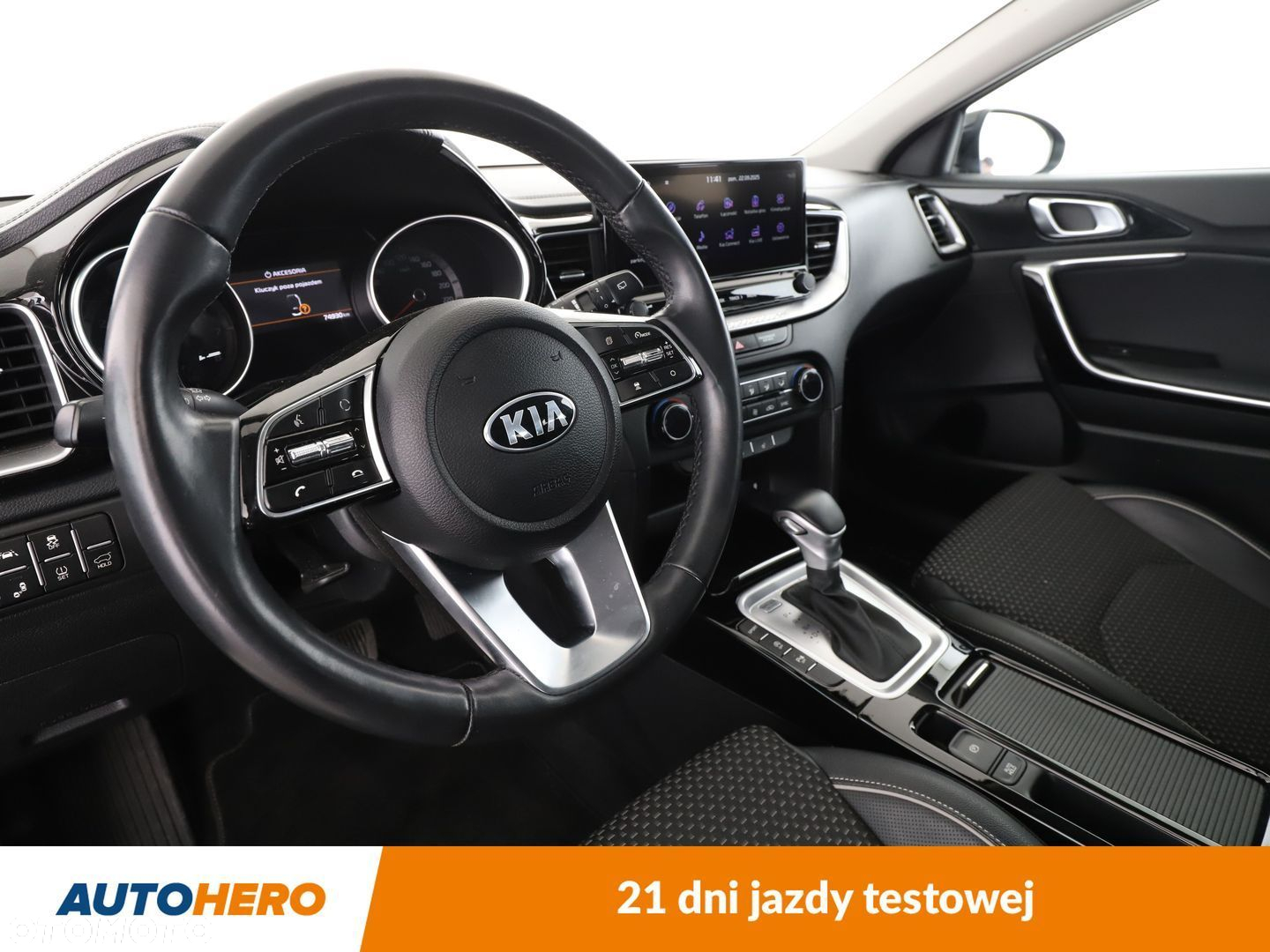Kia XCeed - 11