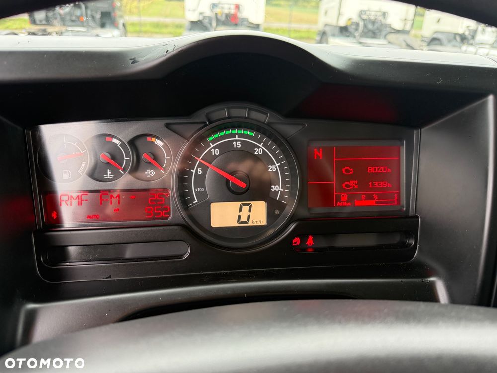 Renault D12 / 220 KM / WINDA / KONTENER 8,30M / ROLETA ELEKTRYCZNA / Z FRANCJI / STAN BDB / / / - 40