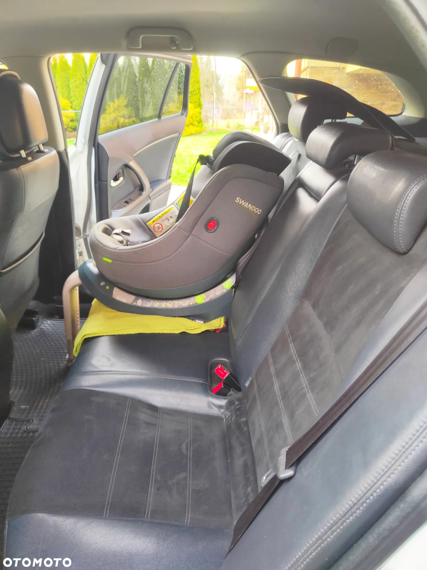 Toyota Avensis 2.0 D-4D Premium - 22