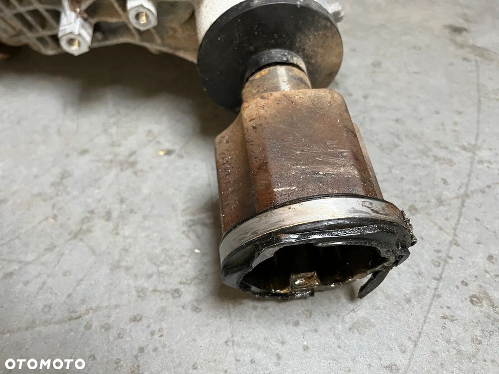 VW Transporter T6 09N409053G reduktor - 3