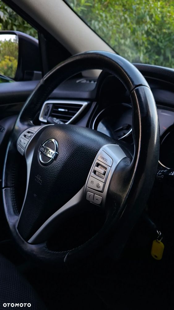 Nissan Qashqai 1.6 DCi ALL-MODE 4x4i ACENTA - 25