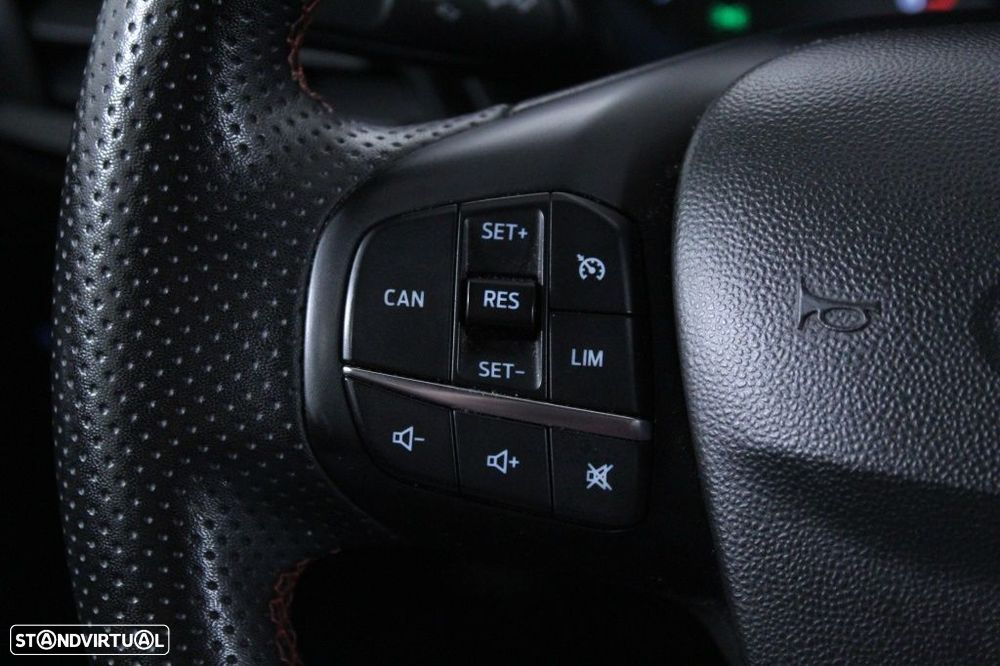 Ford Fiesta 1.0 EcoBoost ST-Line - 23