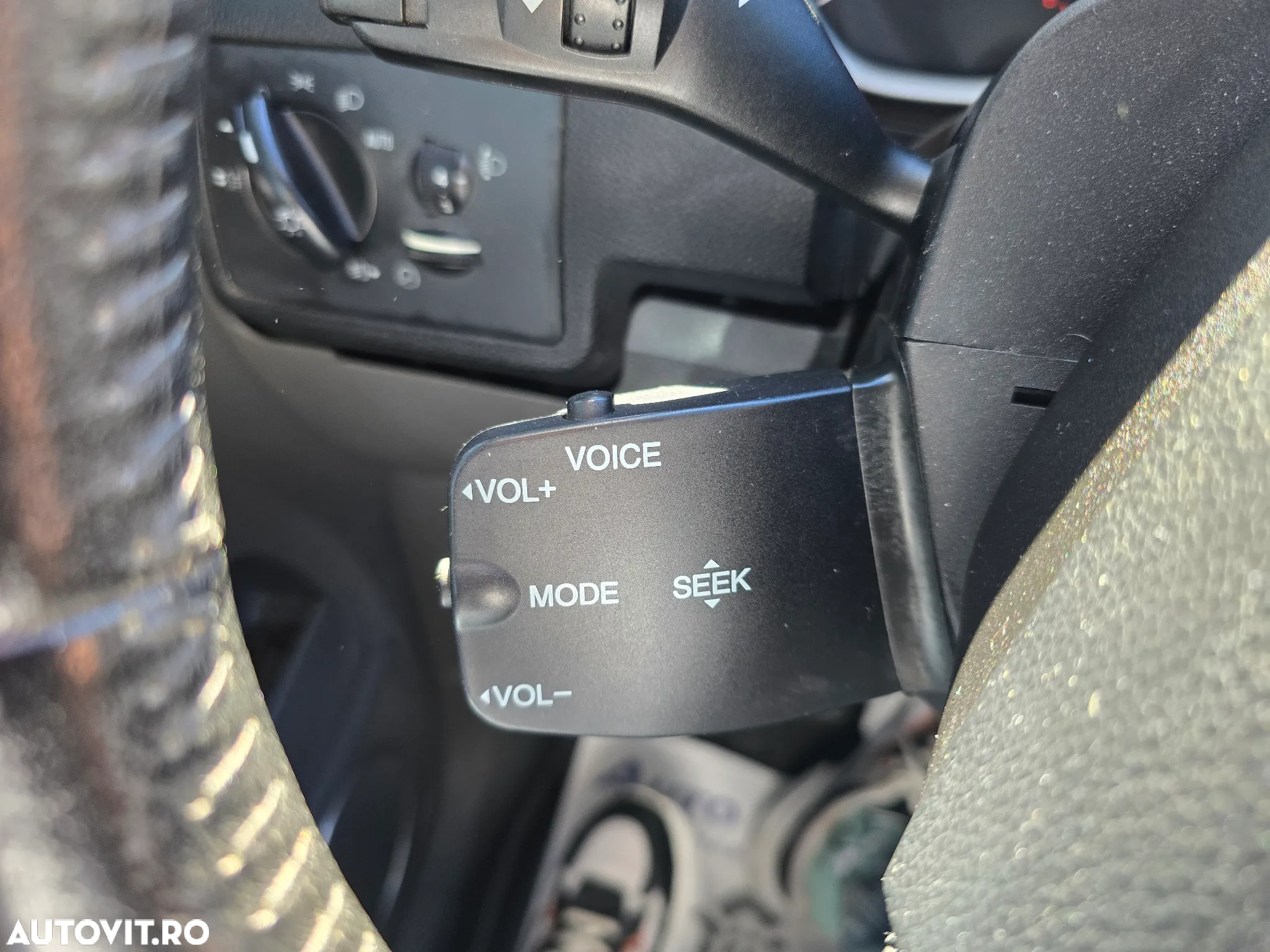 Ford Kuga - 22