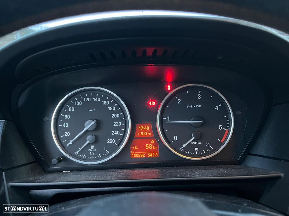 BMW 520 d Executive - 11