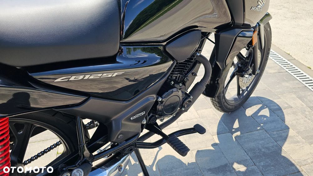 Honda CBF - 8