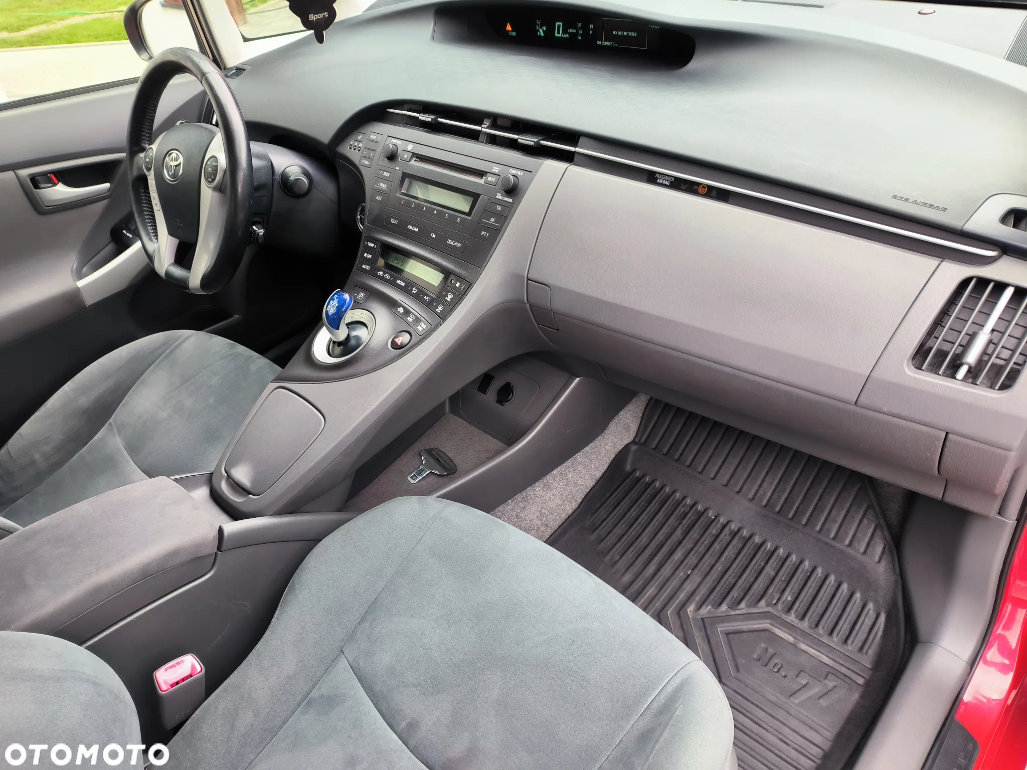 Toyota Prius 1.8 HSD Life - 9