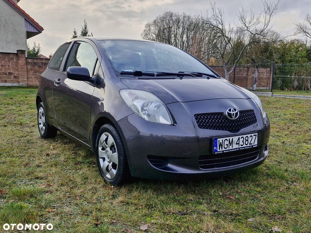 Toyota Yaris 1.33 Luna - 1