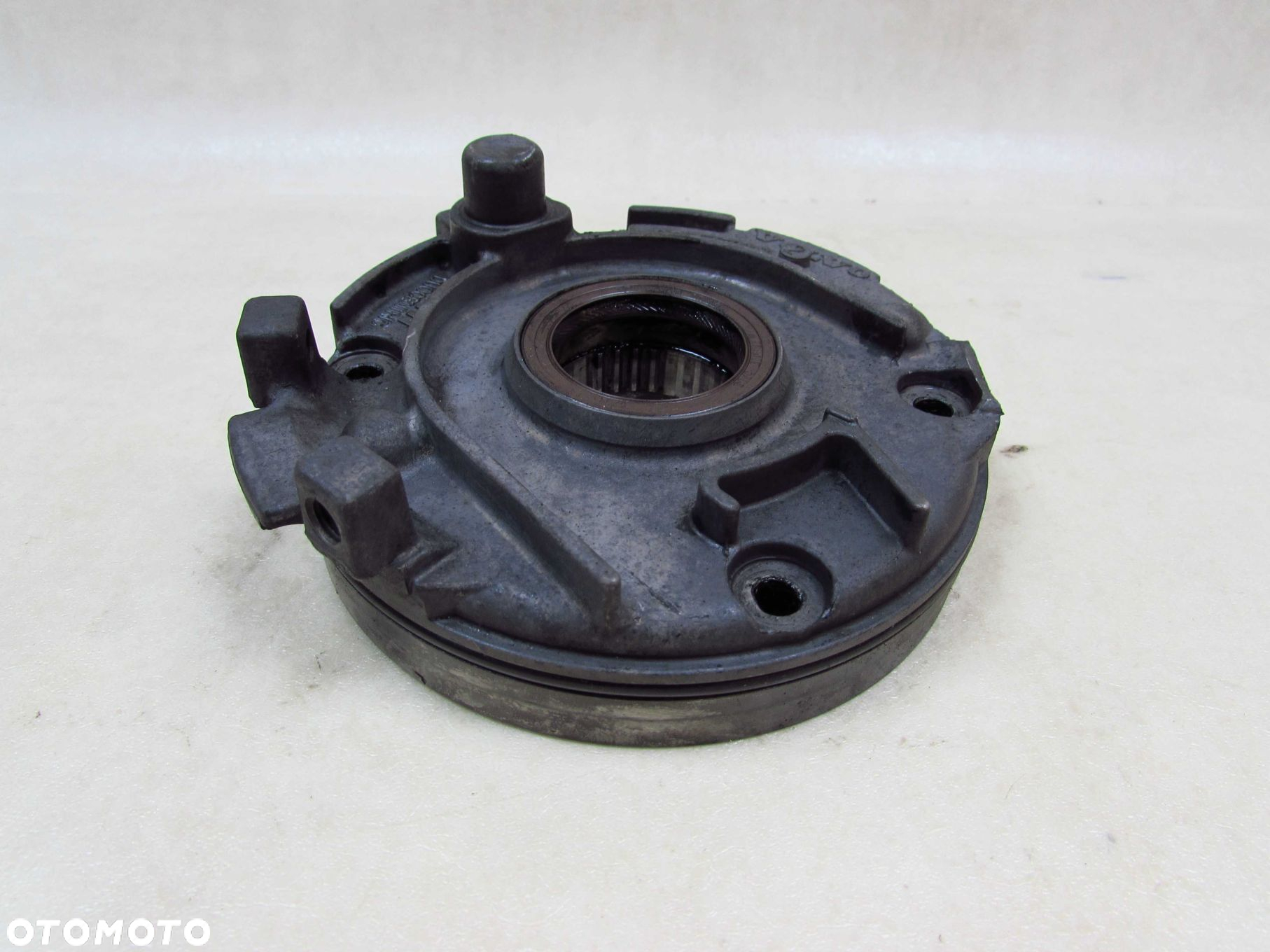 VOLVO S60 II V70 III S80 II XC 2.4 D5 POMPA OLEJU OLEJOWA 30777092 - 2