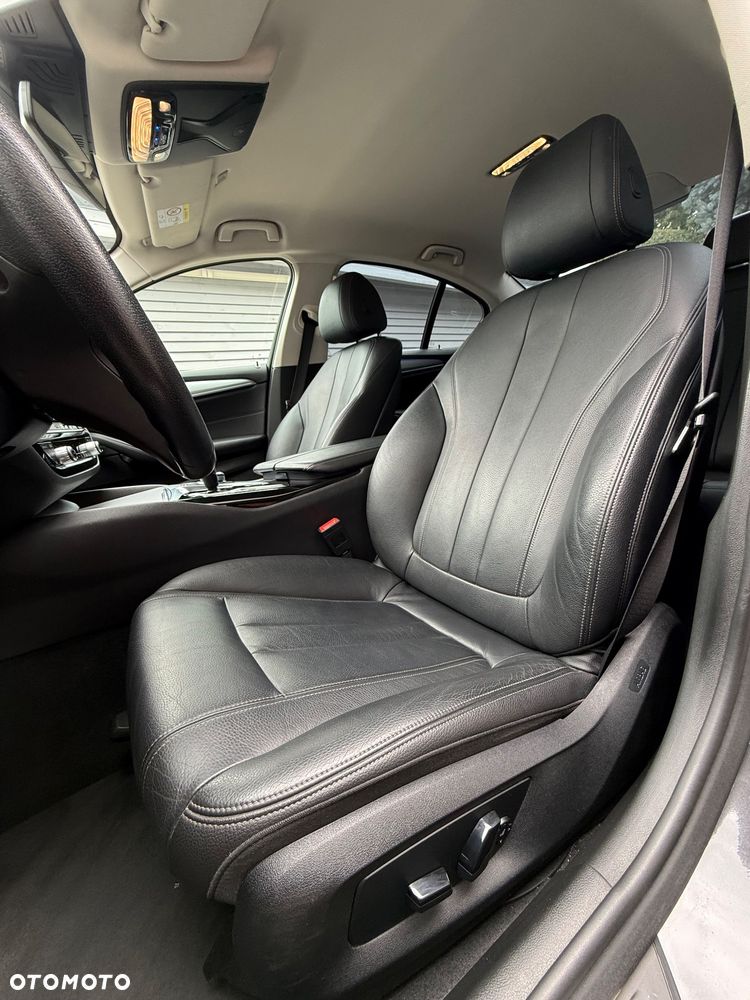 BMW Seria 5 530e iPerformance Sport Line sport - 5