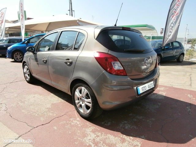 Opel Corsa 1.3 CDTi Enjoy ecoFLEX - 8