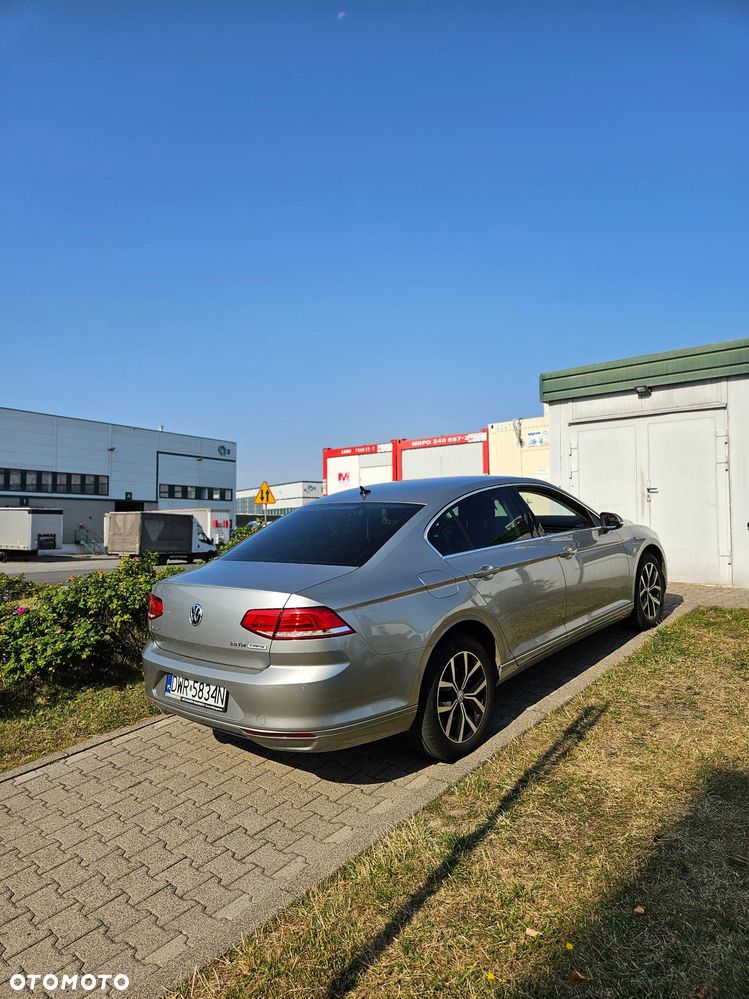 Volkswagen Passat - 3