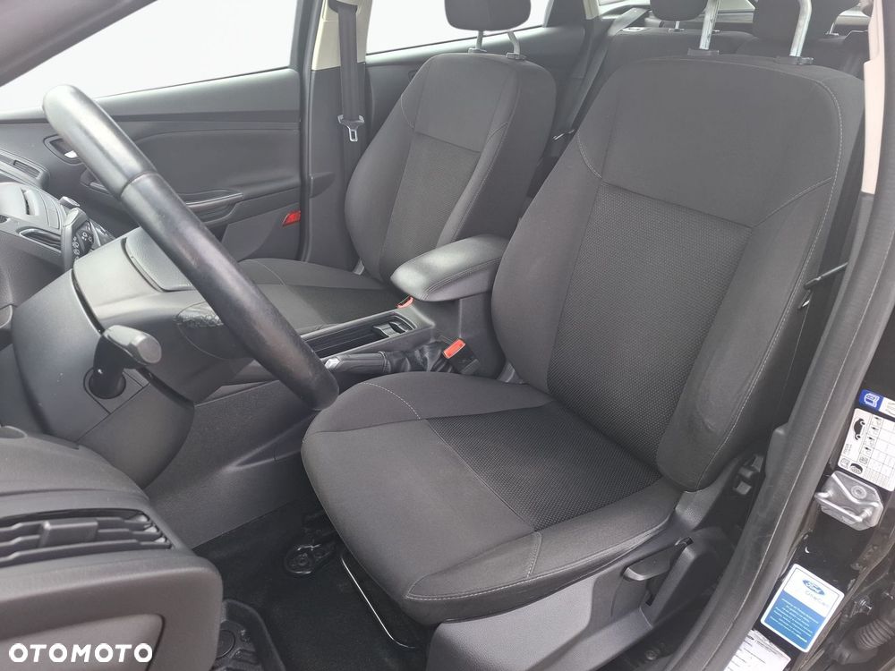 Ford Focus 1.6 Trend - 12