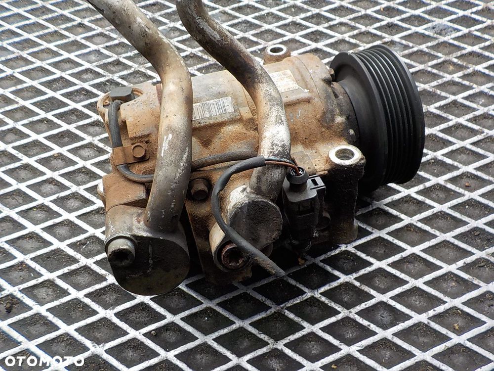 AUDI A4 B7 3.0 TDI SPRĘŻARKA POMPA KLIMATYZACJI 8E0260805BE - 4