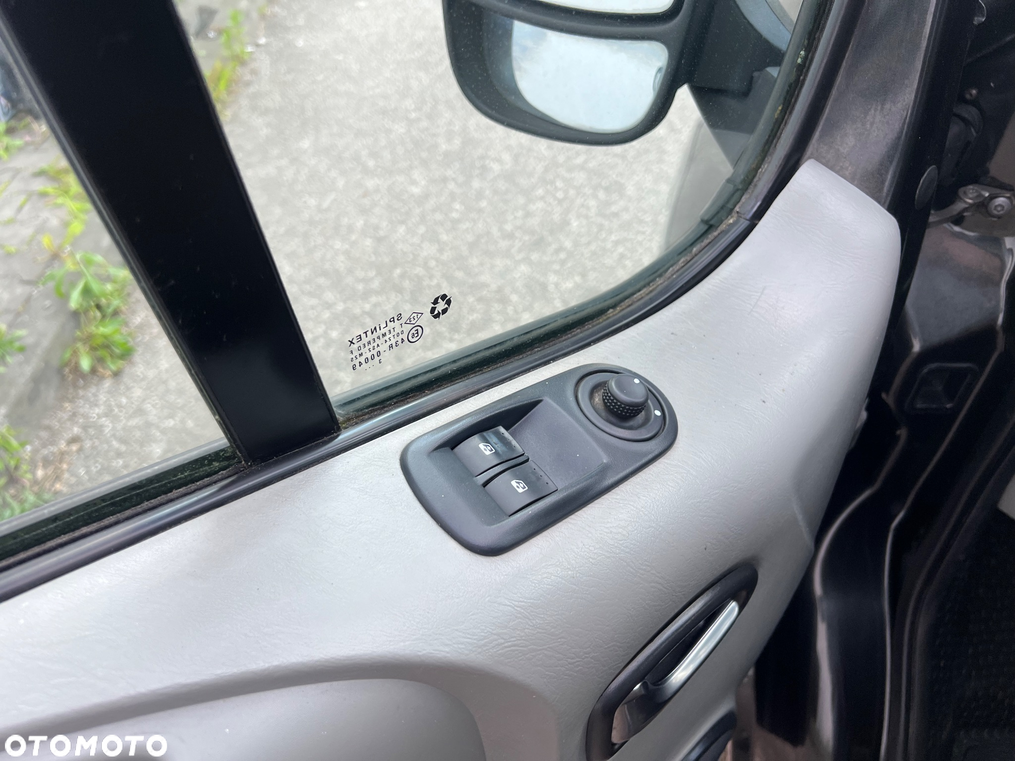 Opel VIVARO - 35