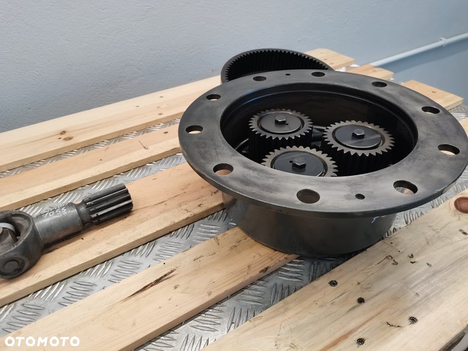 Reduktor Claas Scorpion 9055 {Carraro} - 10