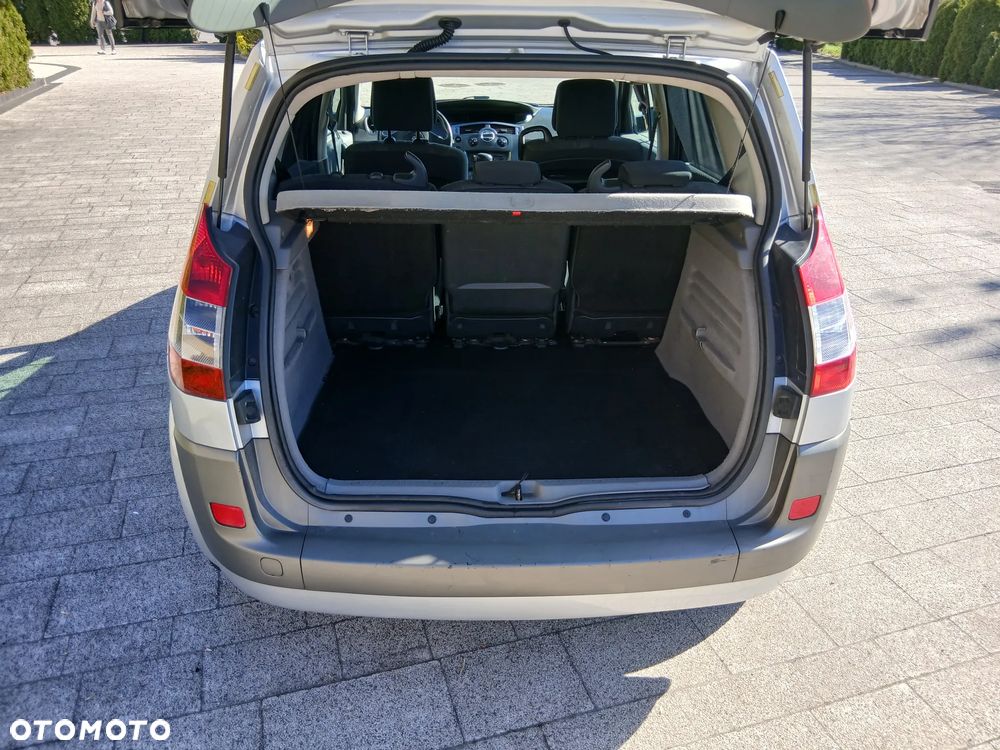 Renault Scenic 1.6 16V Authentique Dynamique - 16