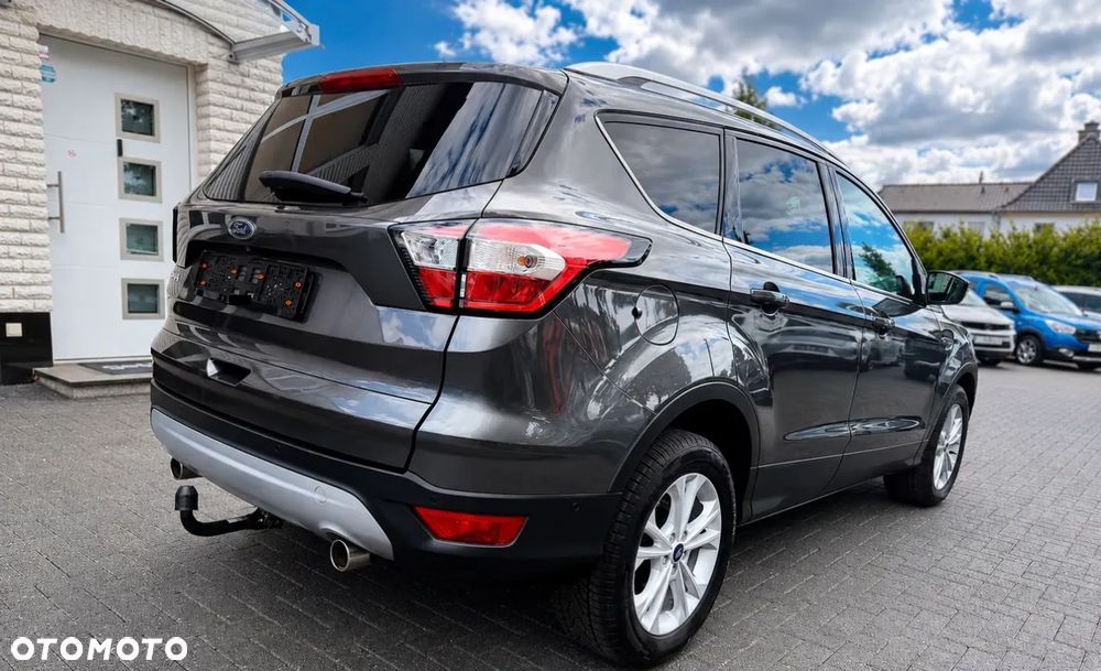 Ford Kuga 2.0 TDCi 4x2 Titanium - 2