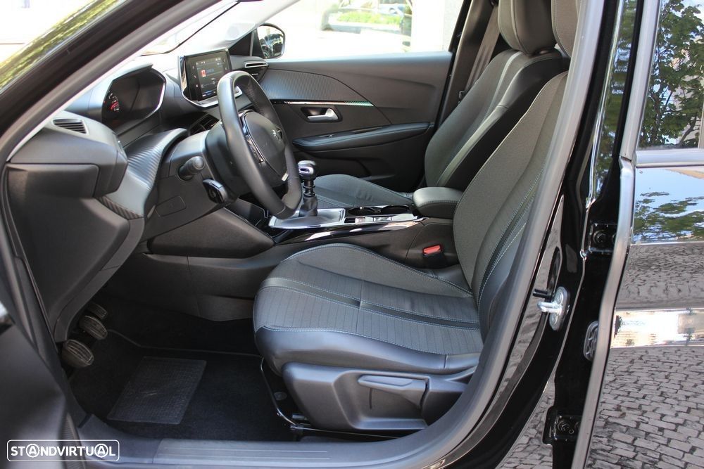 Peugeot 208 1.2 PureTech Allure - 16