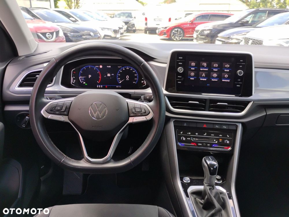 Volkswagen T-Roc - 19