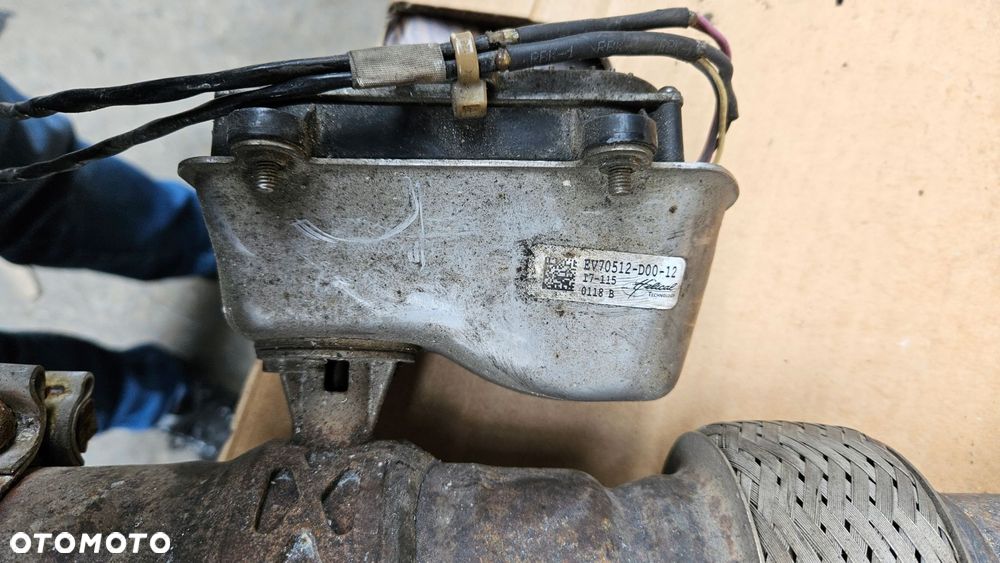 przepustnica spalin łącznik rura wydechowa range rover velar ev70512-d00-12 - 3