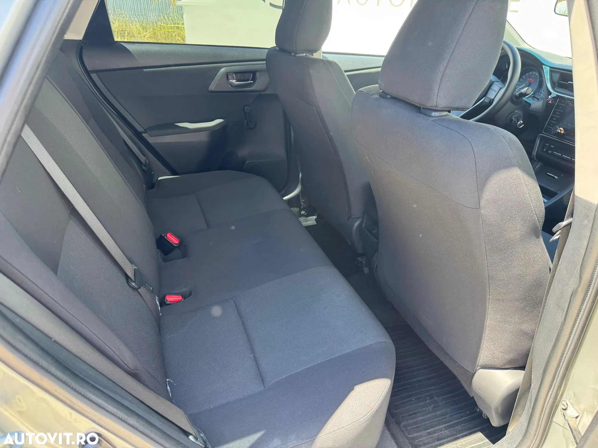 Toyota Auris 1.3 Dual VVT-i Terra - 11