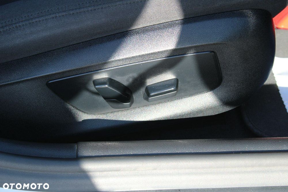 BMW Seria 5 - 21
