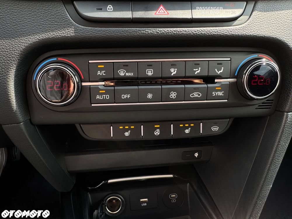 Kia XCeed 1.5 T-GDI Business Line DCT - 10