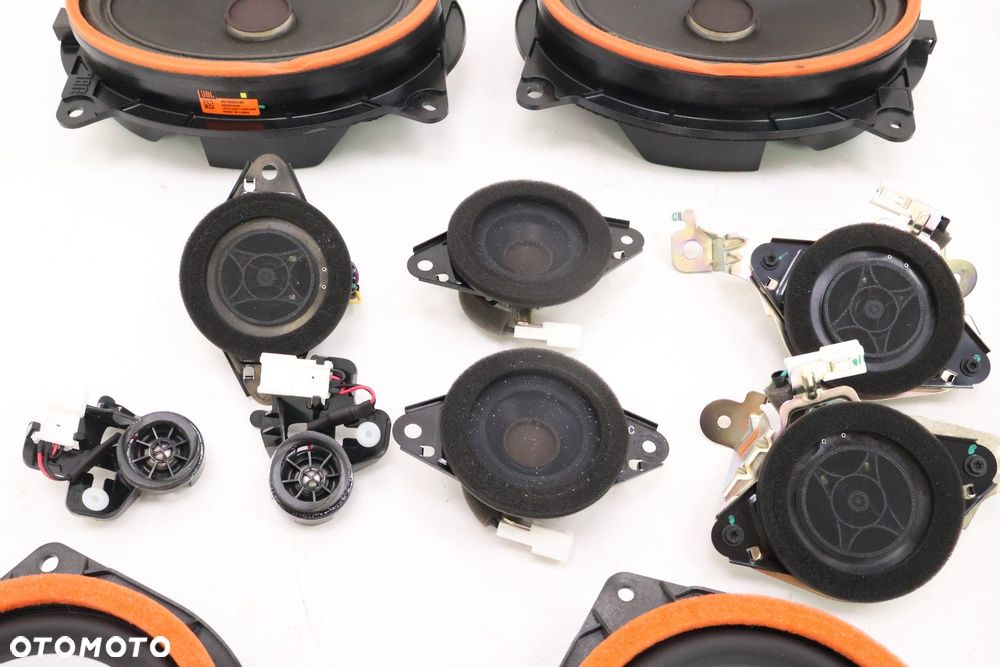 TOYOTA LAND CRUISER 150 17- ZESTAW GŁOŚNIKÓW JBL SUBWOOFER 8615060240, 8615060250 - 6
