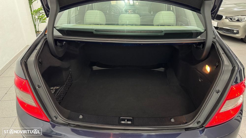 Mercedes-Benz C 180 K Avantgarde BlueEfficiency Aut. - 34