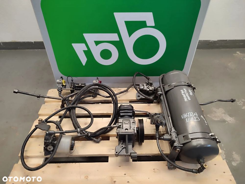 Układ pneumatyczny Kompresor K 014774  LK 1573 Valtra N 123 - 1